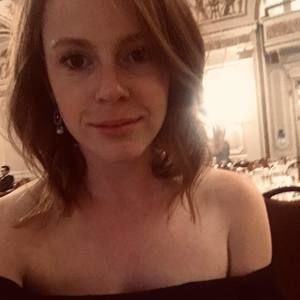 Meet your Posher, Elizabeth